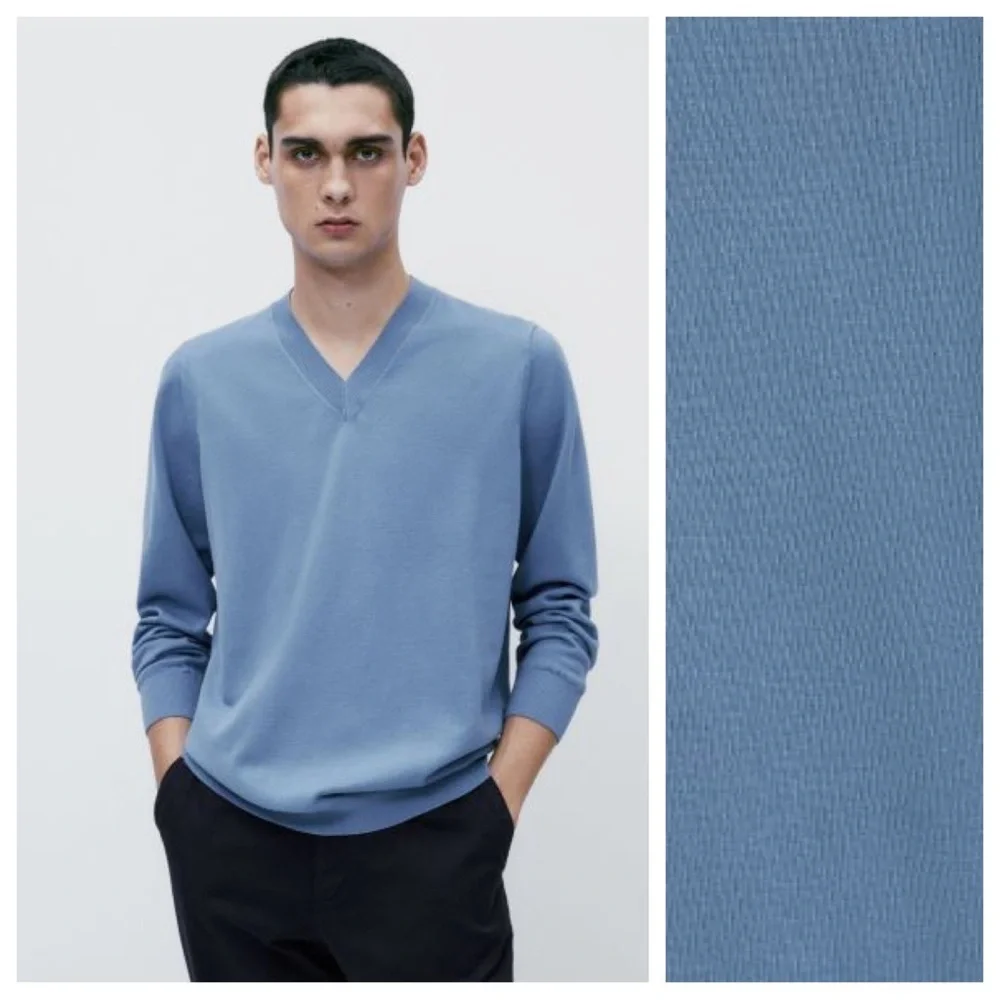 NWT. Massimo Dutti Man Blue Cotton V-Neck Sweater. Size XL.